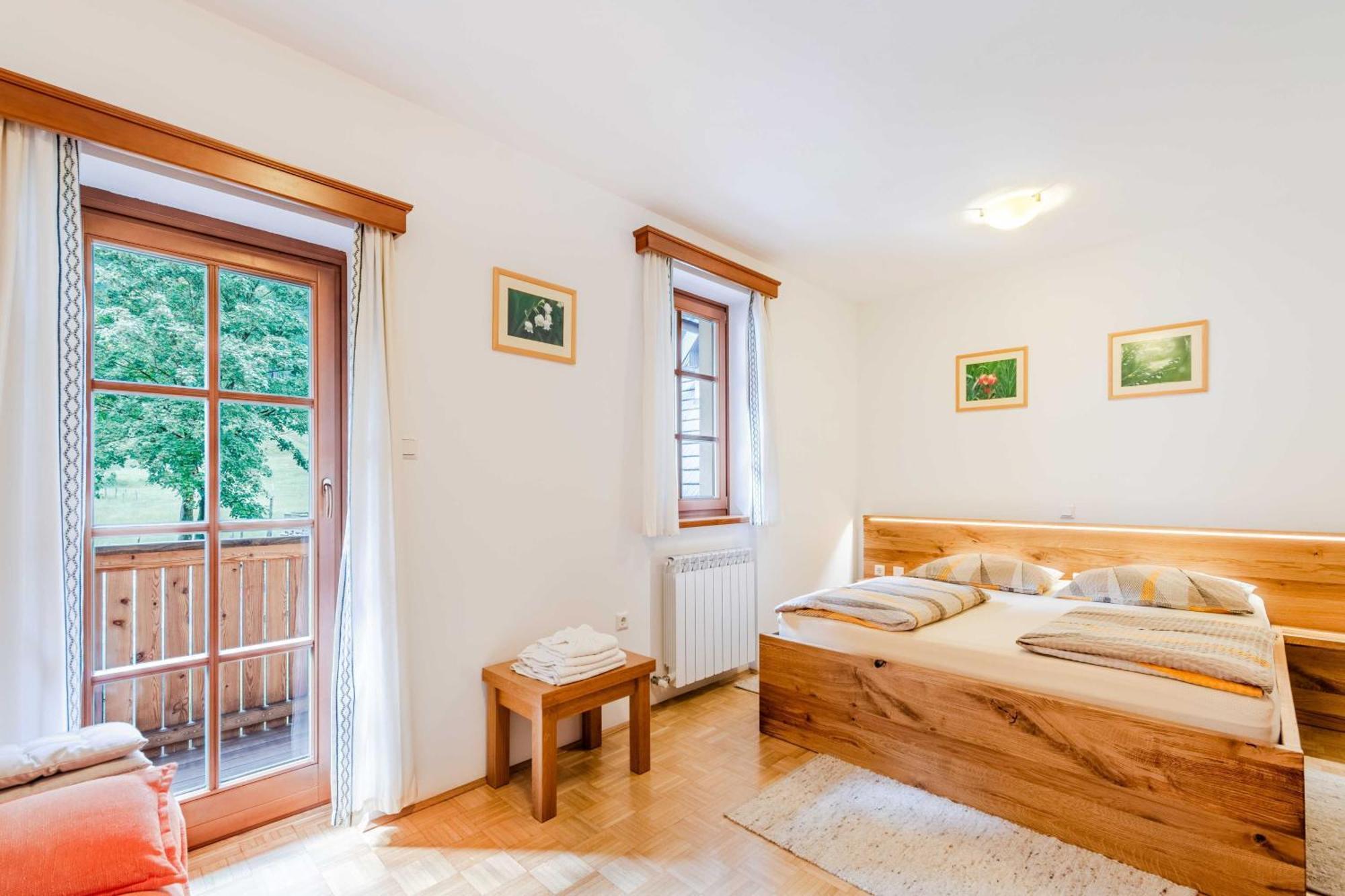 Apartma Miranda Log pod Mangartom Exterior foto