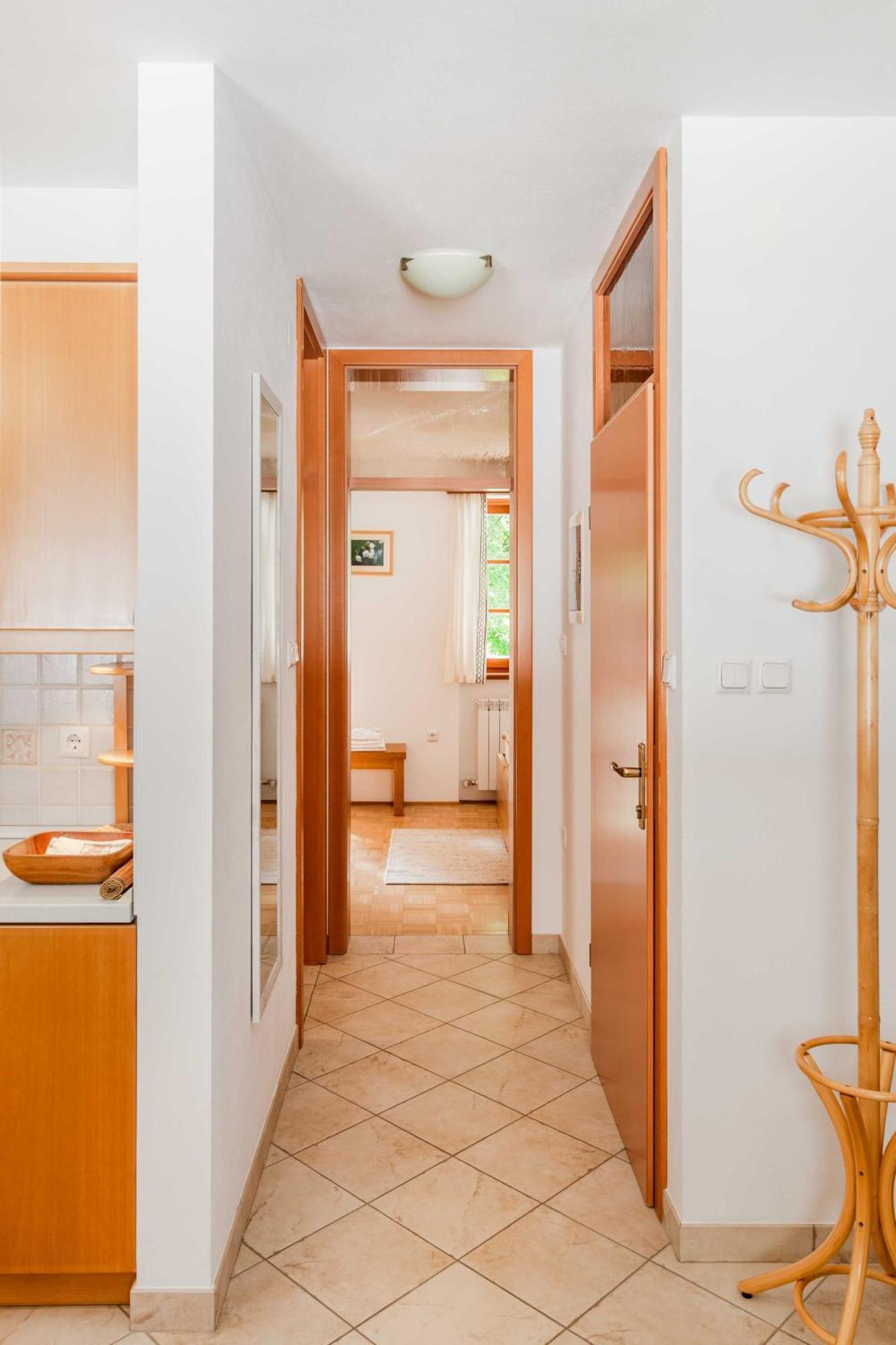 Apartma Miranda Log pod Mangartom Exterior foto